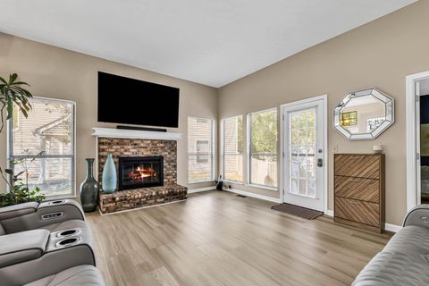 Tiny photo for 2961 Stone Mountain Drive, Pickerington, OH 43147 (MLS # 225037748)