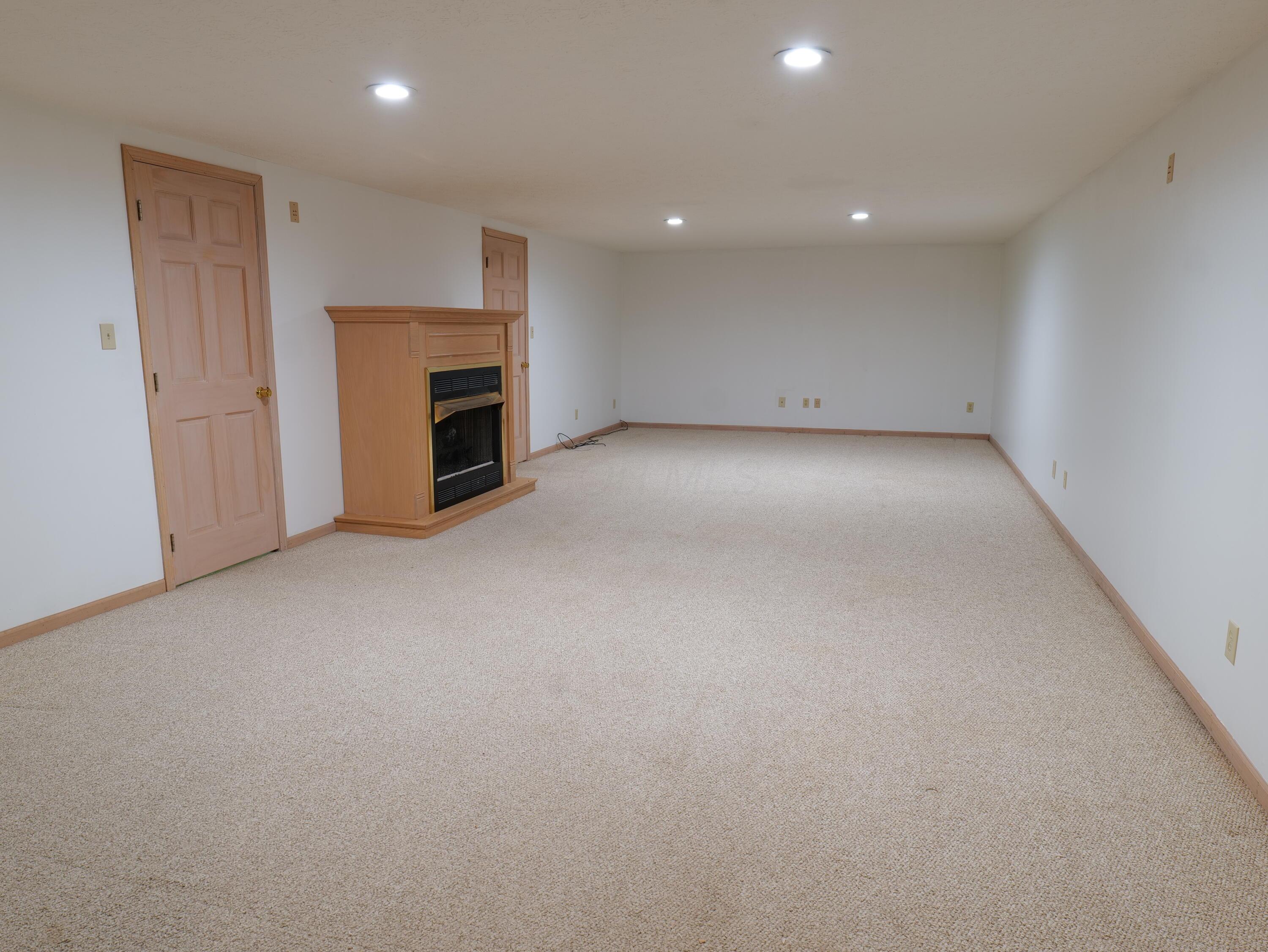 3707 Carriage Run Drive, Hilliard, Ohio image 10