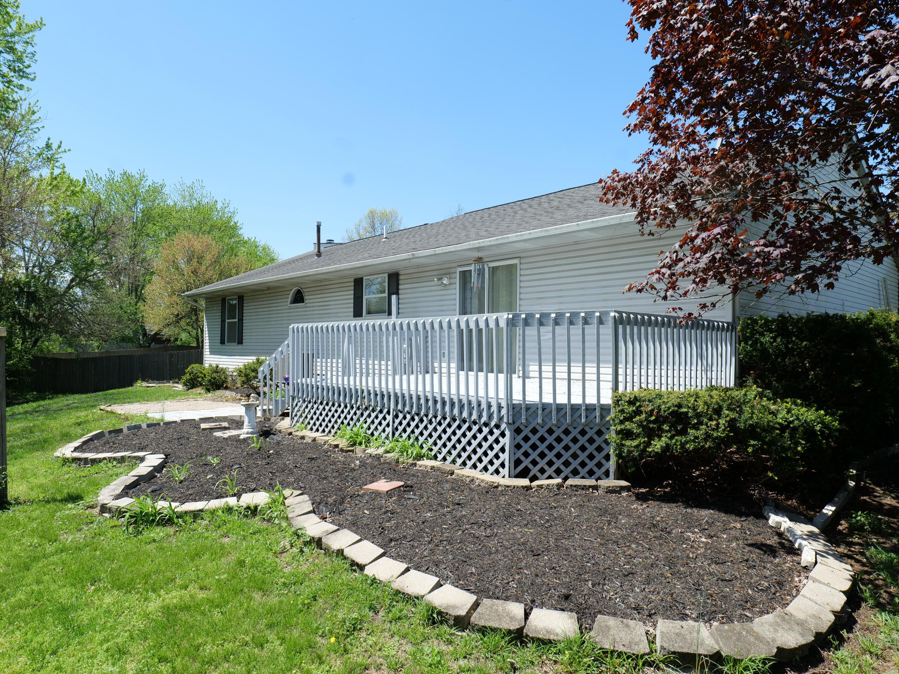 3707 Carriage Run Drive, Hilliard, Ohio image 11
