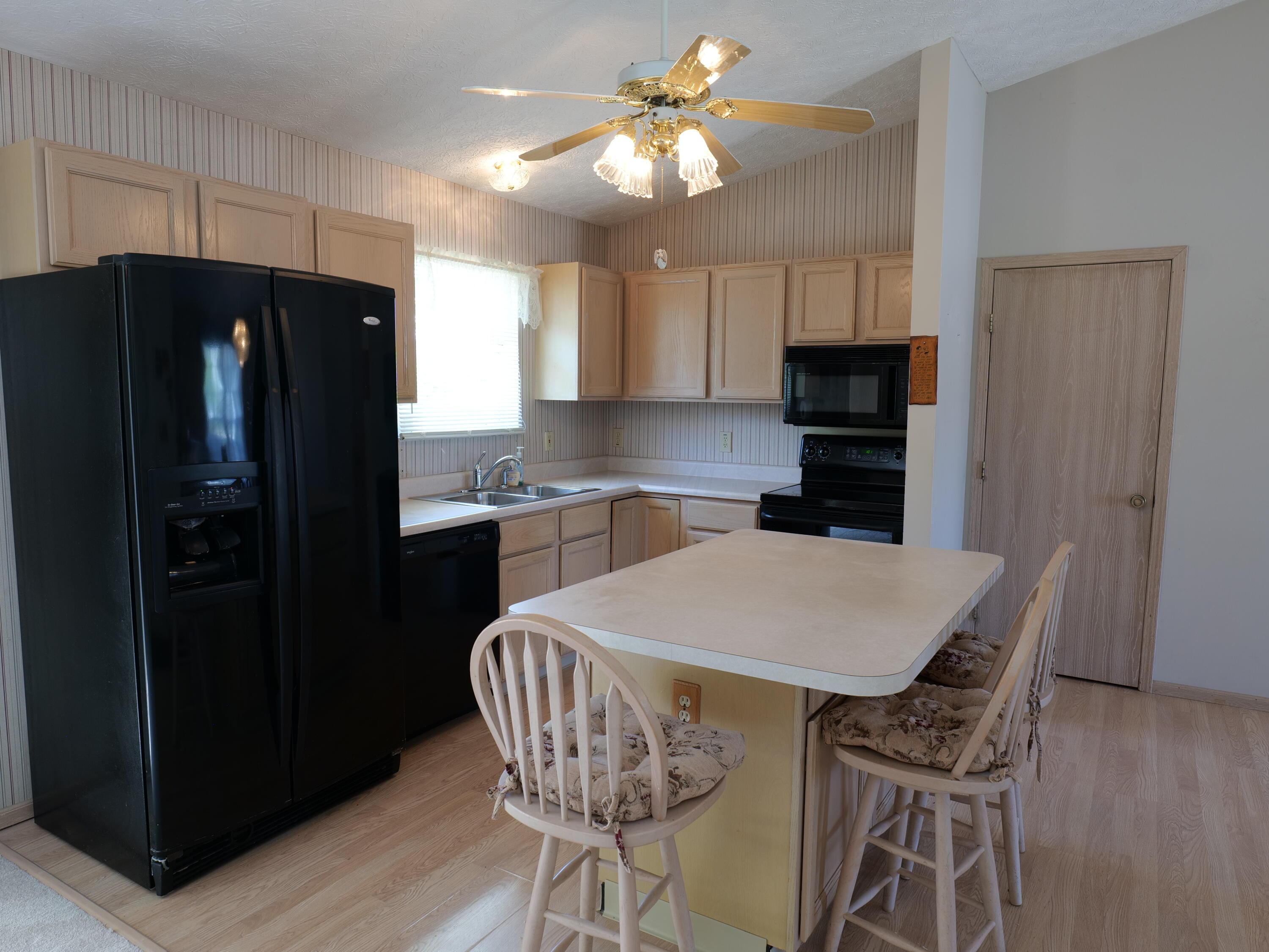 3707 Carriage Run Drive, Hilliard, Ohio image 4