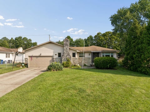 Photo of 1120 Woodmere Road, Columbus, OH 43220 (MLS # 226034665)