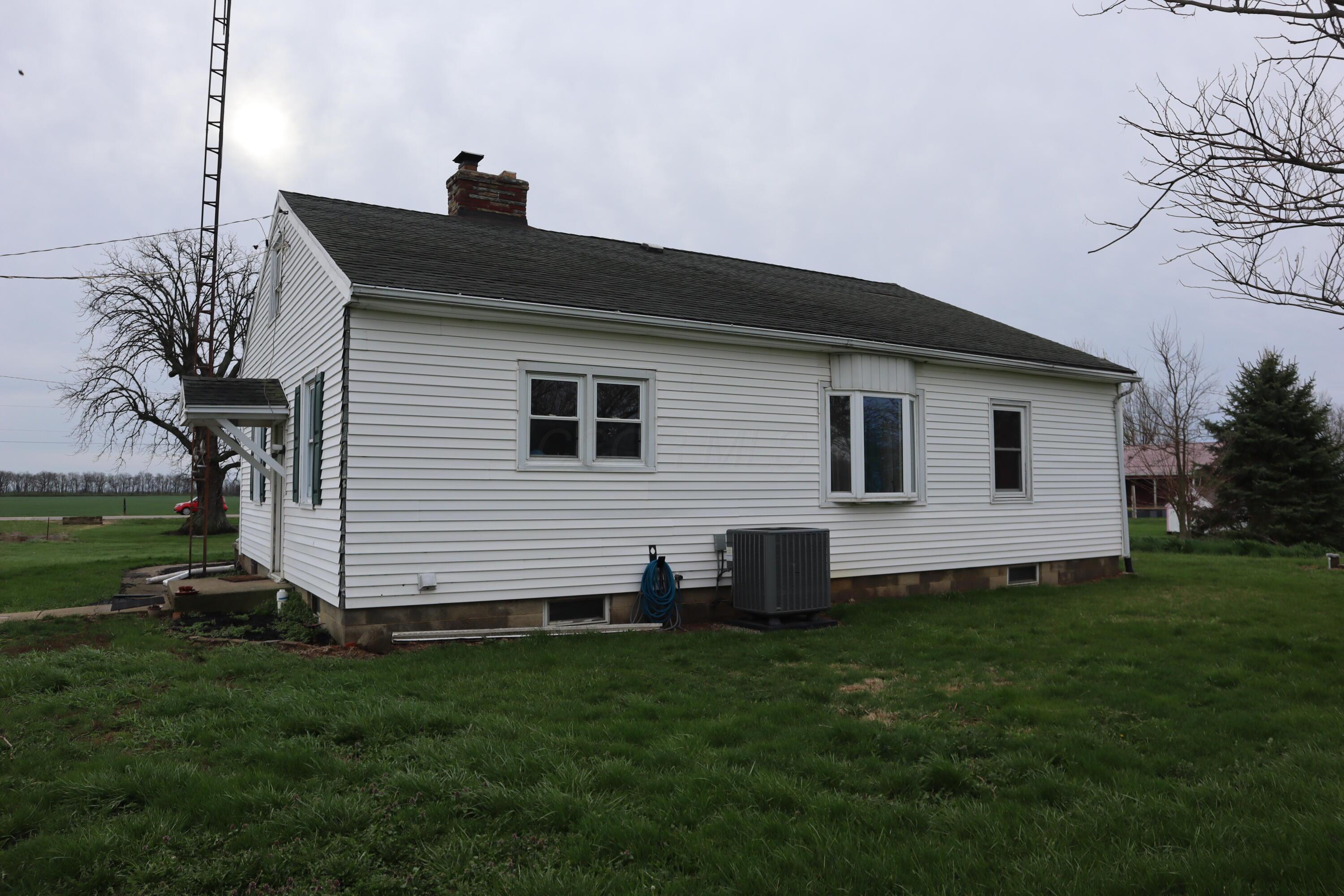 1052 Bogus Road, Washington Court House, Ohio image 4