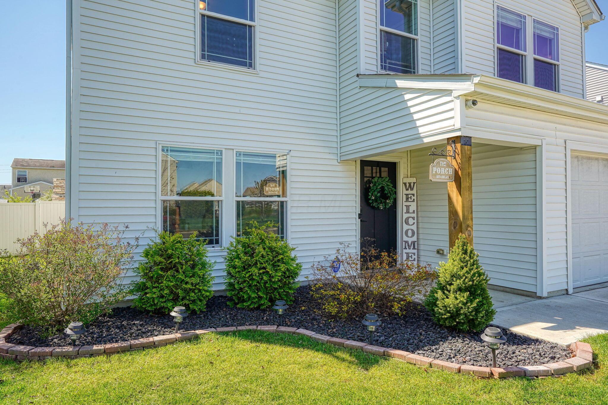 1004 Margate Circle, London, Ohio image 2