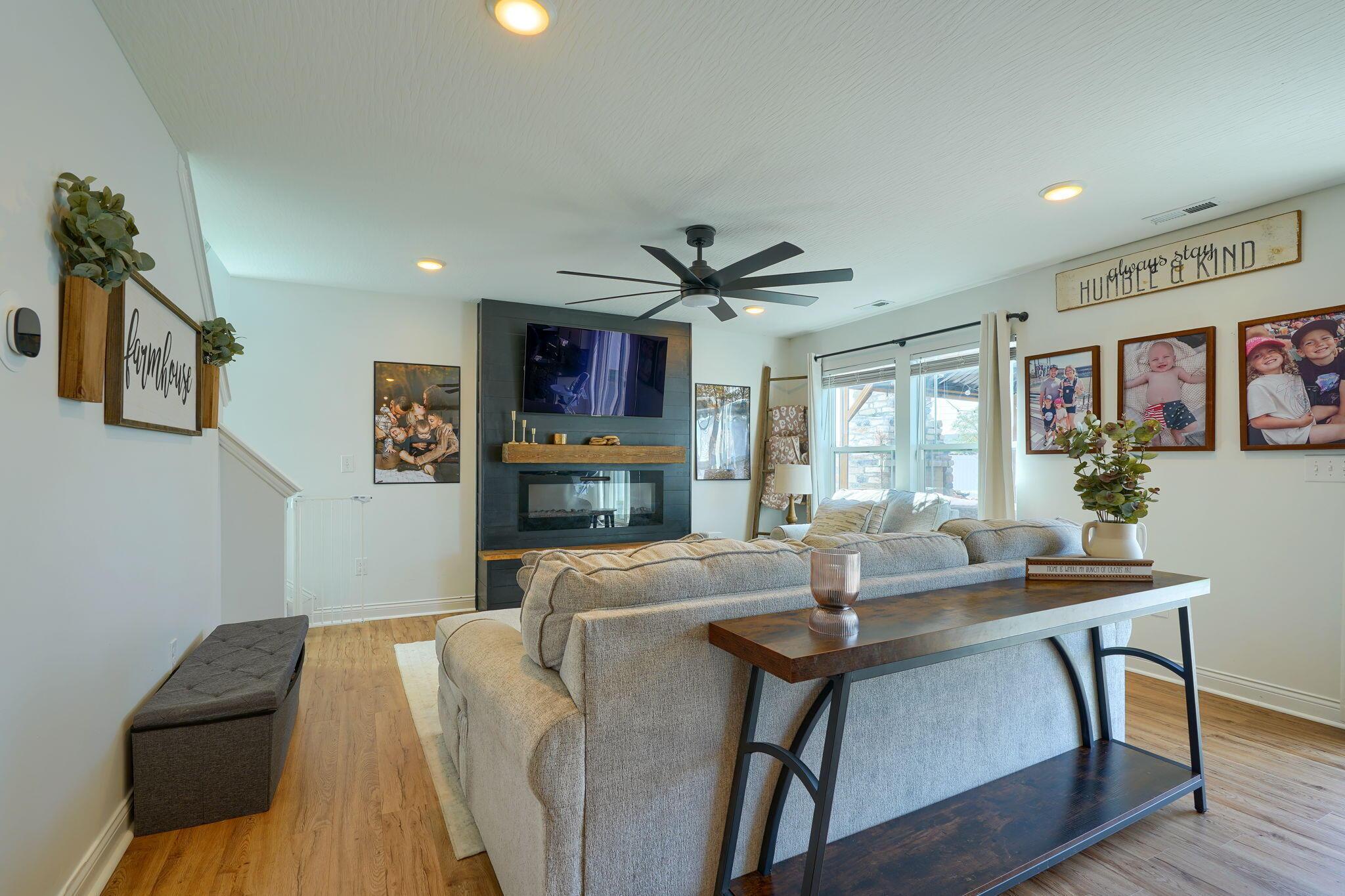 1004 Margate Circle, London, Ohio image 16