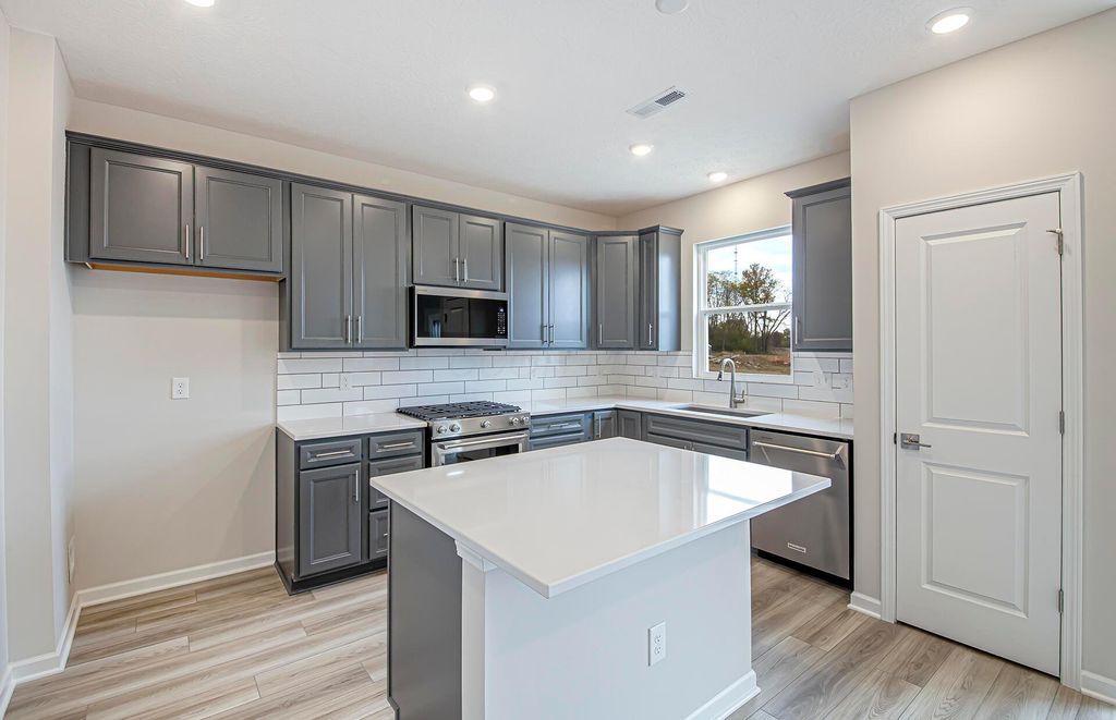 Photo of 1463 Crest Drive Lot 2605 #Lot 2605, Galena, OH 43021 (MLS # 225036861)