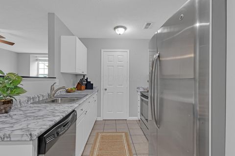 Tiny photo for 7019 Monarchos Drive 12 #12, New Albany, OH 43054 (MLS # 226014042)