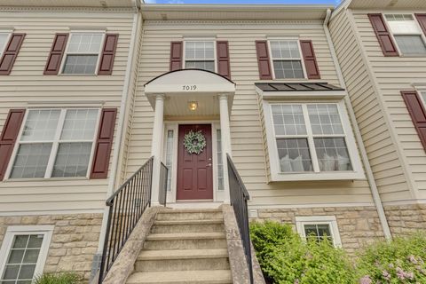 Tiny photo for 7019 Monarchos Drive 12 #12, New Albany, OH 43054 (MLS # 226014042)