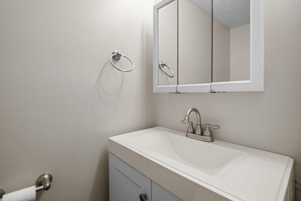 Reynoldsburg, Ohio 43068, United States, 3 Bedrooms Bedrooms, ,2 BathroomsBathrooms,Residential,Active,137676