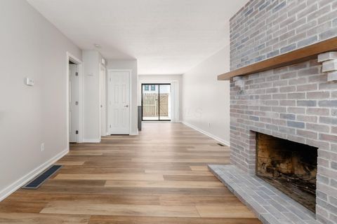 Tiny photo for 410 Edinburgh Road 410 #410, Dublin, OH 43017 (MLS # 225045466)