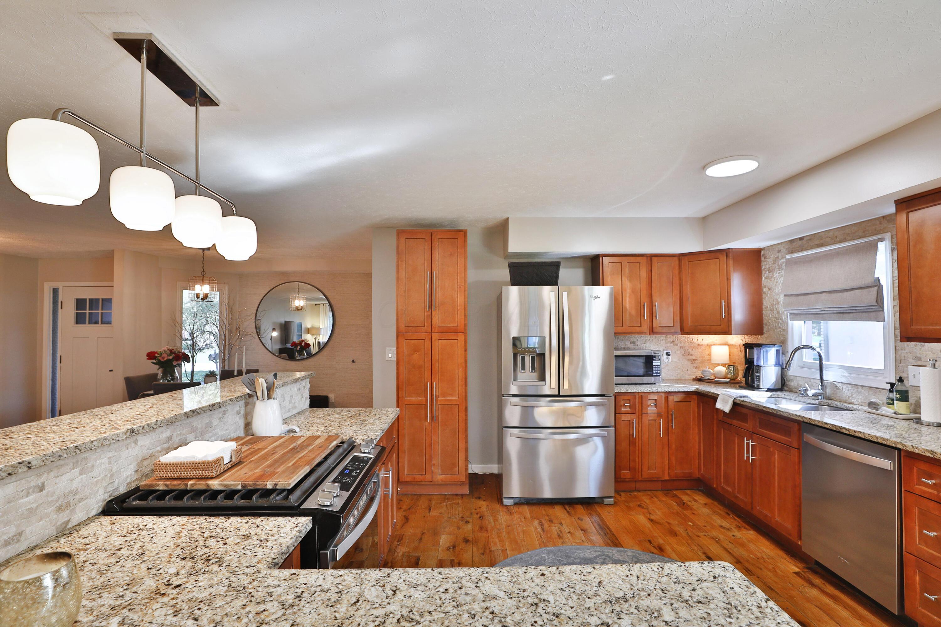 7775 Pembrook Drive, Reynoldsburg, Ohio image 13