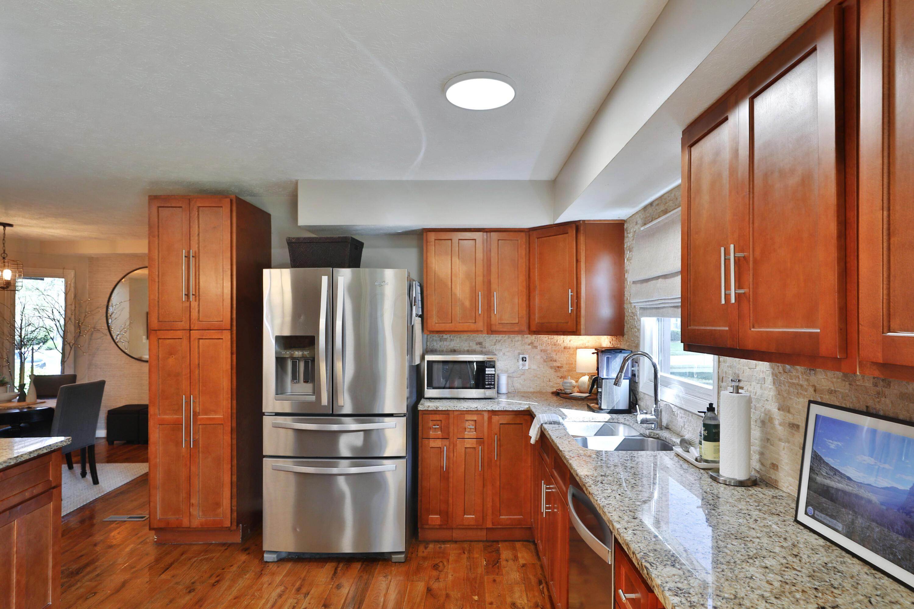 7775 Pembrook Drive, Reynoldsburg, Ohio image 14