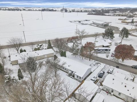 Tiny photo for 18 Hunt Drive, Sabina, OH 45169 (MLS # 225045044)