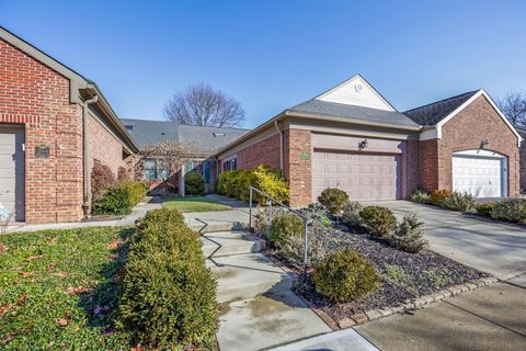 Photo of 2158 Sandston Road, Columbus, OH 43220 (MLS # 226005254)