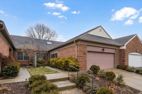 Photo of 2158 Sandston Road, Columbus, OH 43220 (MLS # 226005254)