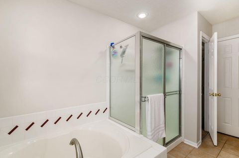 Tiny photo for 2412 Birch Bark Trail, Grove City, OH 43123 (MLS # 225041203)