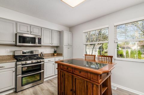 Tiny photo for 2412 Birch Bark Trail, Grove City, OH 43123 (MLS # 225041203)