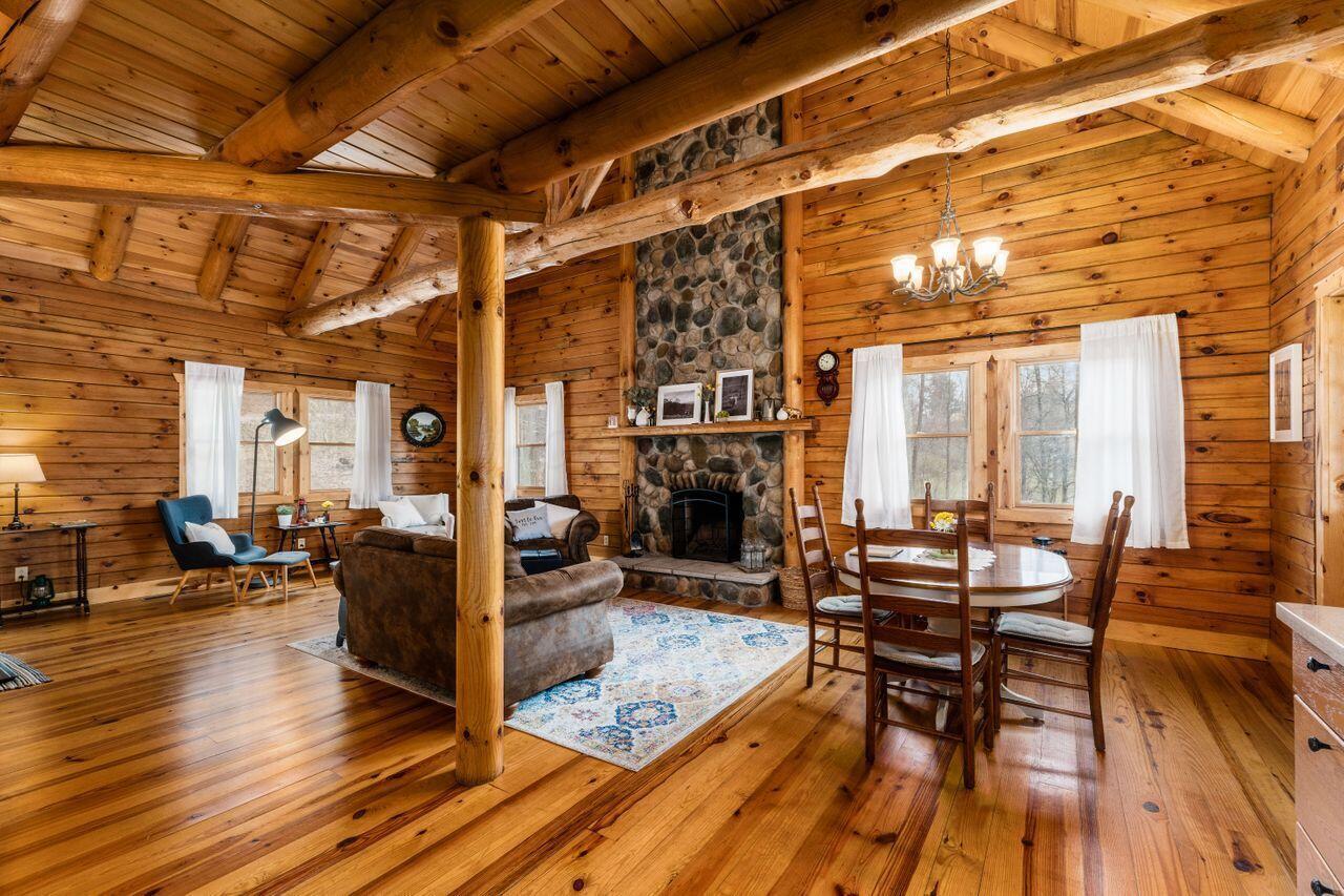 26063 Twin Falls, Rockbridge, Ohio image 17
