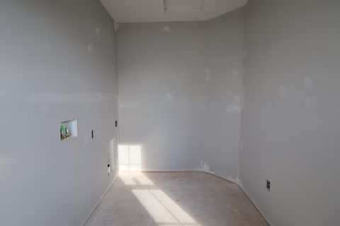 Tiny photo for 313 Reign Way, Pataskala, OH 43062 (MLS # 225039583)
