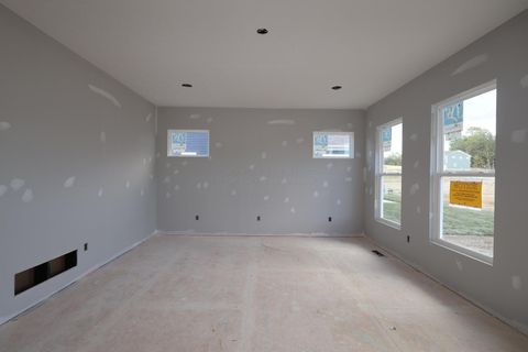 Tiny photo for 313 Reign Way, Pataskala, OH 43062 (MLS # 225039583)