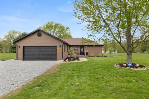 Photo of 282 Candlewood Boulevard Unit 2, Lot 282/281, Mount Gilead, OH 43338 (MLS # 226004178)