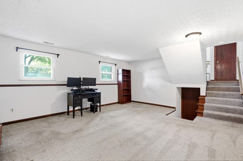 Tiny photo for 4052 Sequoia Avenue, Grove City, OH 43123 (MLS # 226032833)