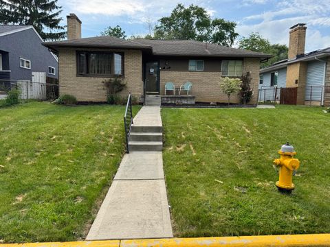 Photo of 233 Postle Boulevard, Columbus, OH 43228 (MLS # 226018187)