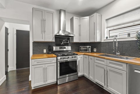 Tiny photo for 1191 E Rich Street, Columbus, OH 43205 (MLS # 226036302)