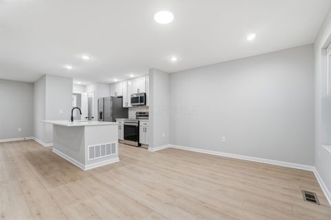 Tiny photo for 817 John Street, Washington Court House, OH 43160 (MLS # 226007045)