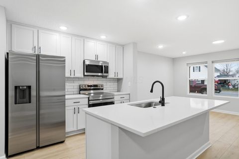 Tiny photo for 817 John Street, Washington Court House, OH 43160 (MLS # 226007045)