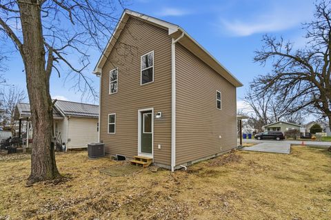 Tiny photo for 817 John Street, Washington Court House, OH 43160 (MLS # 226007045)