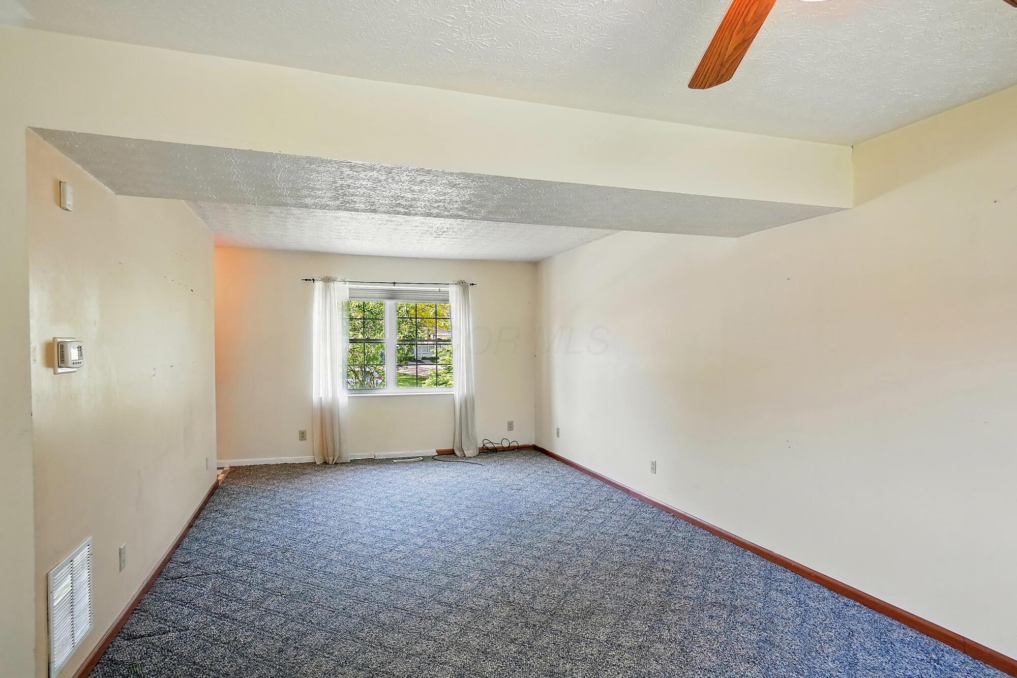 811 Ashford Glen Drive, Columbus, Ohio image 8