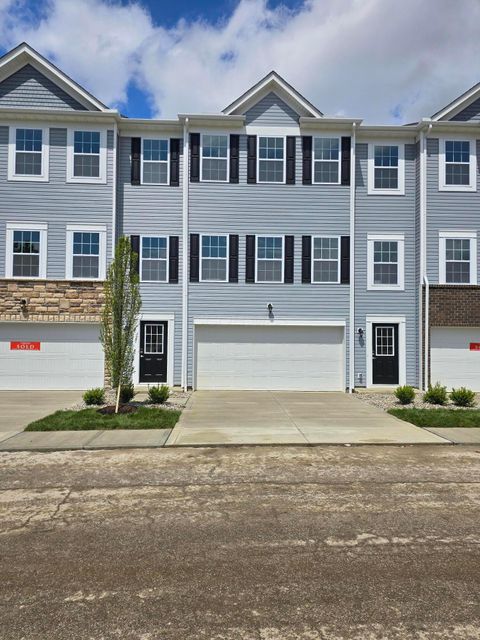 Photo of 5600 Village Channel Drive, Canal Winchester, OH 43110 (MLS # 226018098)