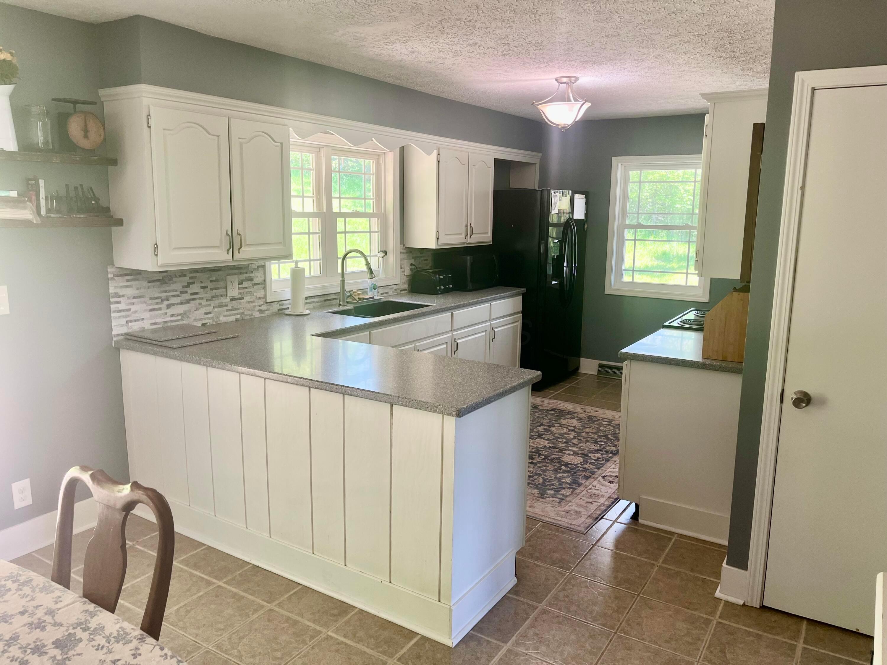3579 Sharon Valley Road, Newark, Ohio image 11