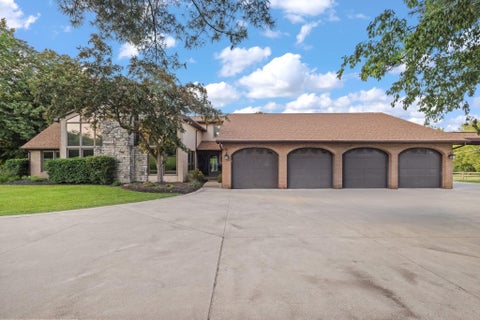 Photo of 4528 Ravine Drive, Westerville, OH 43081 (MLS # 226019761)