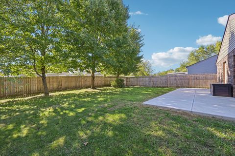 Tiny photo for 2013 Summit Row Boulevard, Powell, OH 43065 (MLS # 225039645)