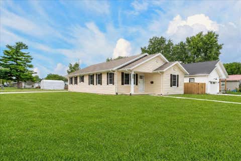 Photo of 1104 E Paint Street, Washington Court House, OH 43160 (MLS # 226031046)