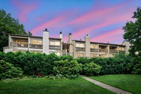 Photo of 1218 Lake Shore B #B, Columbus, OH 43204 (MLS # 226030438)