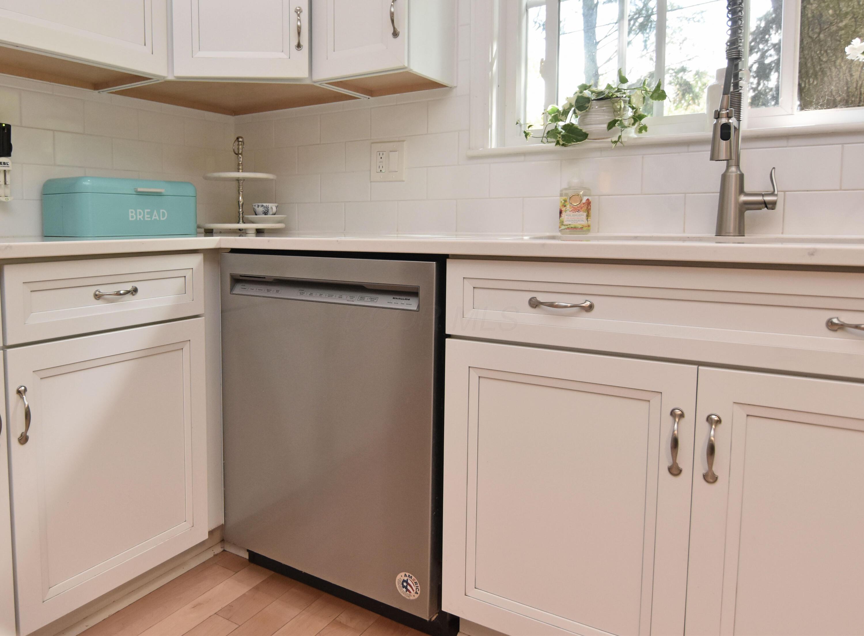 Dublin, Ohio 43016, United States, 3 Bedrooms Bedrooms, ,3 BathroomsBathrooms,Residential,Active,214022