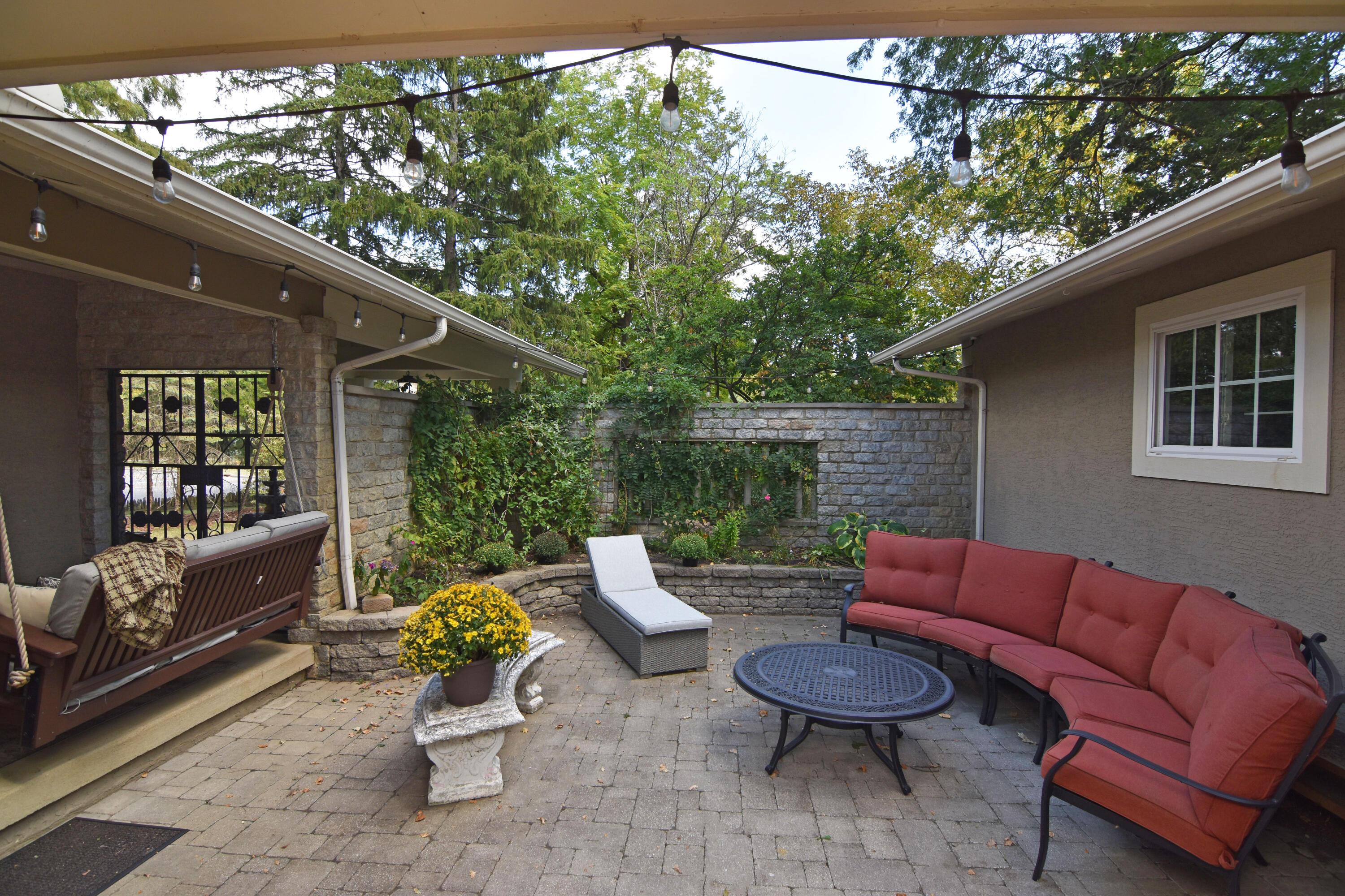 Dublin, Ohio 43016, United States, 3 Bedrooms Bedrooms, ,3 BathroomsBathrooms,Residential,Active,214022