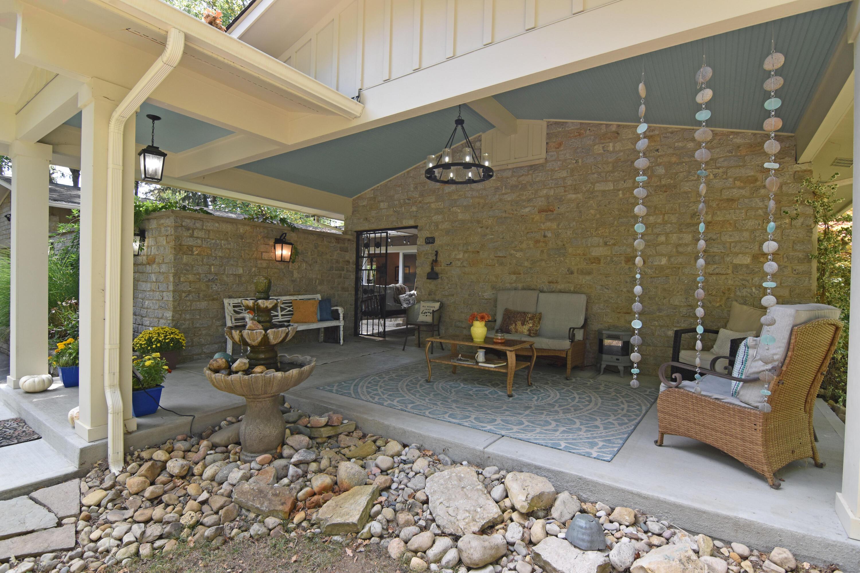 Dublin, Ohio 43016, United States, 3 Bedrooms Bedrooms, ,3 BathroomsBathrooms,Residential,Active,214022