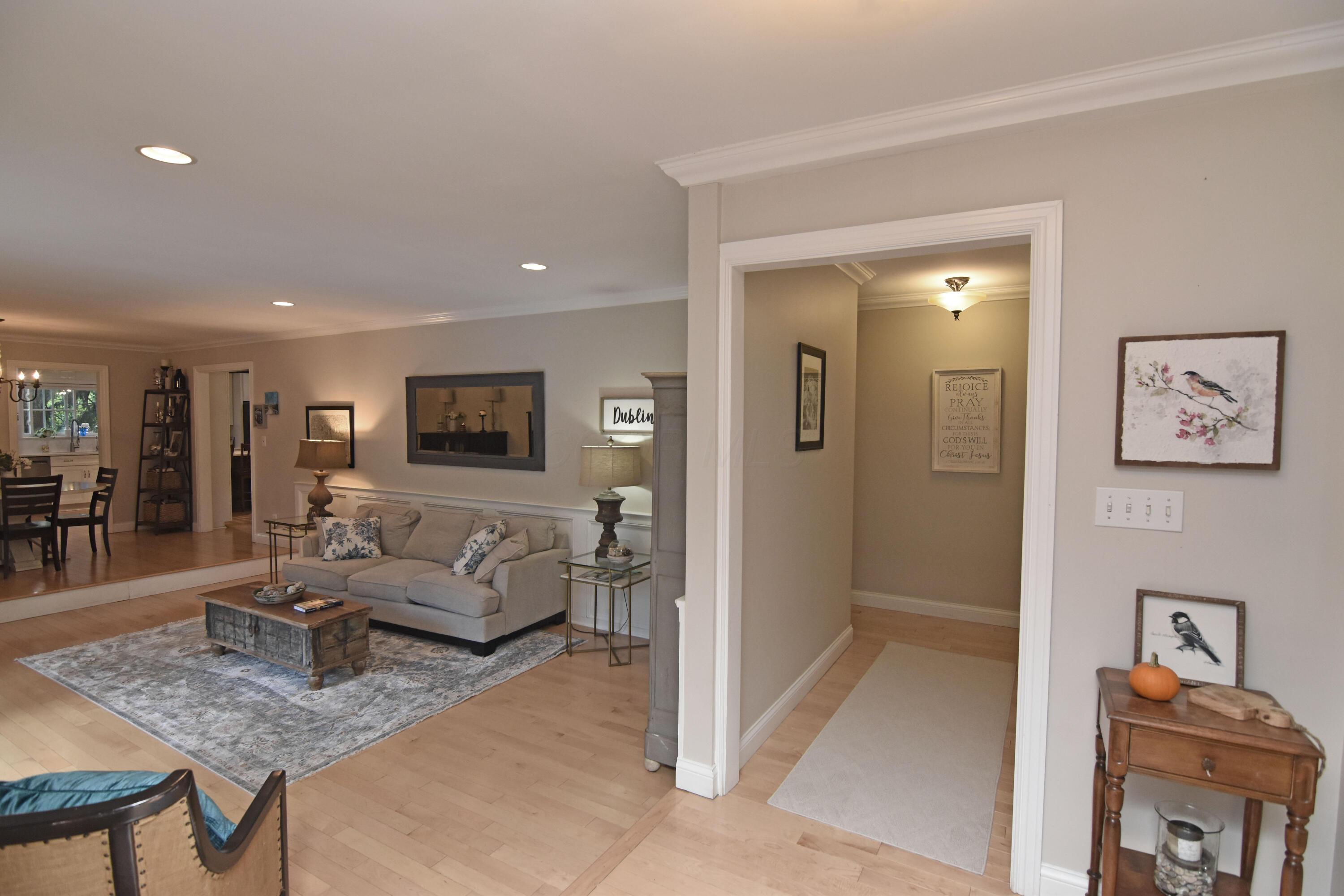 Dublin, Ohio 43016, United States, 3 Bedrooms Bedrooms, ,3 BathroomsBathrooms,Residential,Active,214022