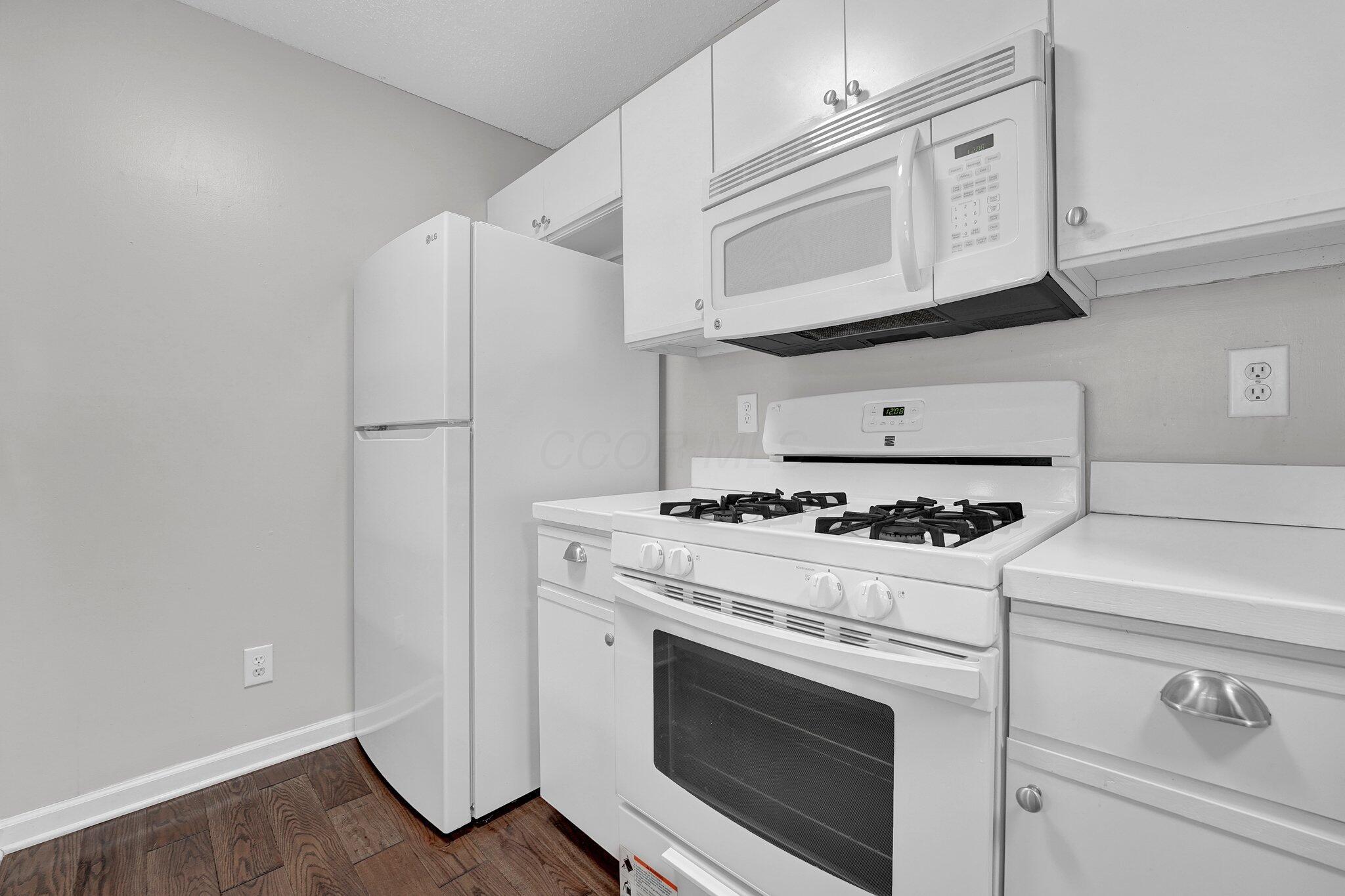 2523 Dahlia Way #63B, Columbus, Ohio image 8
