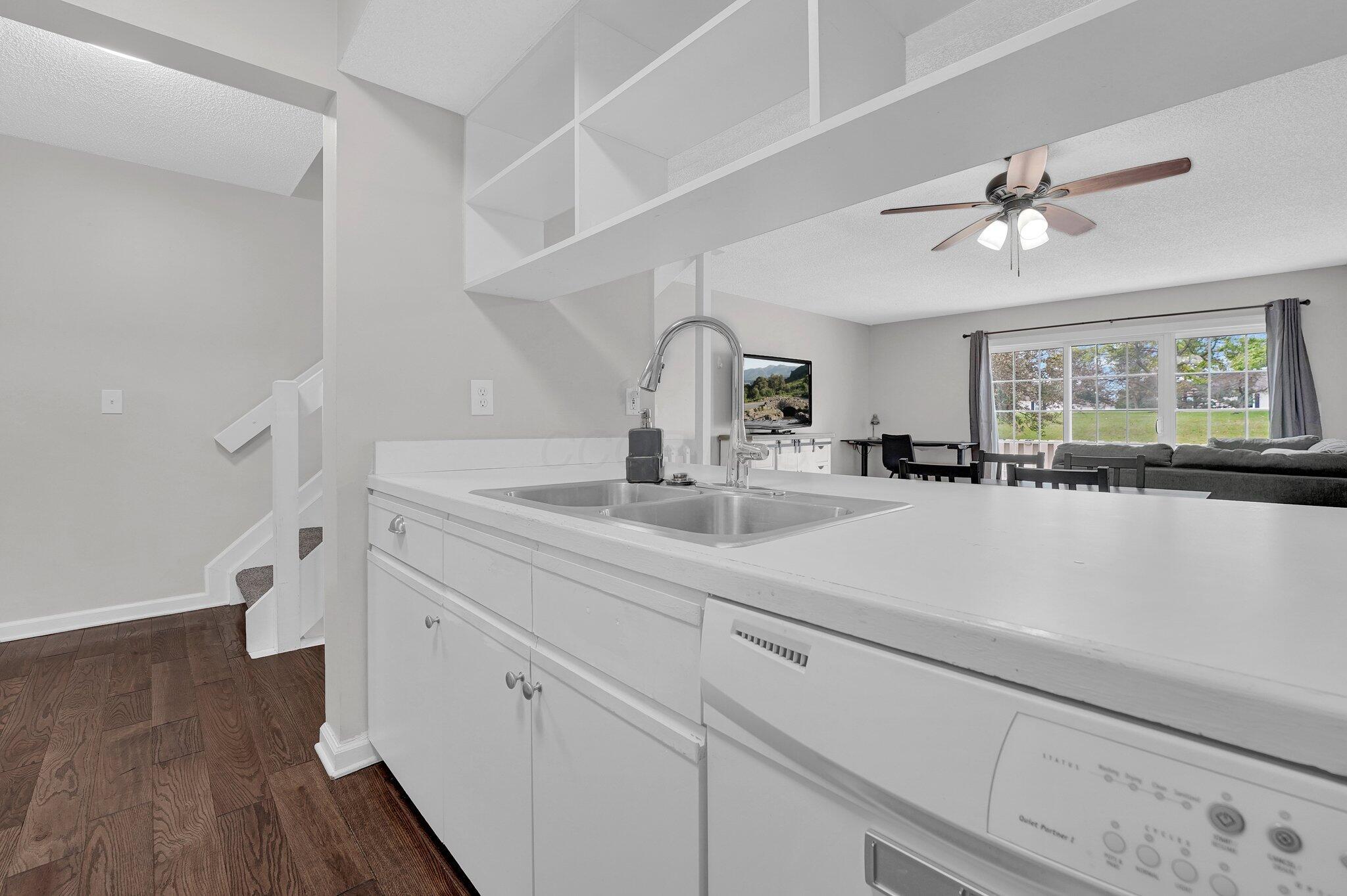 2523 Dahlia Way #63B, Columbus, Ohio image 11
