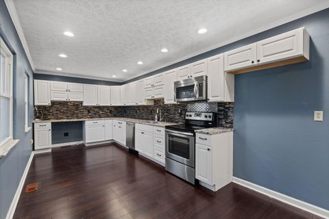 Tiny photo for 1414 Alvina Drive, Columbus, OH 43229 (MLS # 226000642)