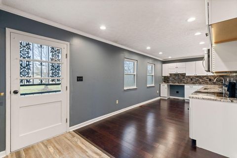 Tiny photo for 1414 Alvina Drive, Columbus, OH 43229 (MLS # 226000642)