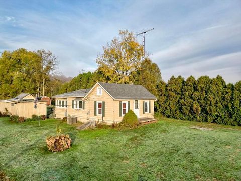 Photo of 13683 Upper Fredericktown Road, Mount Vernon, OH 43050 (MLS # 226002547)