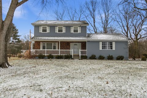 Photo of 5149 Bixford Avenue, Canal Winchester, OH 43110 (MLS # 226000283)