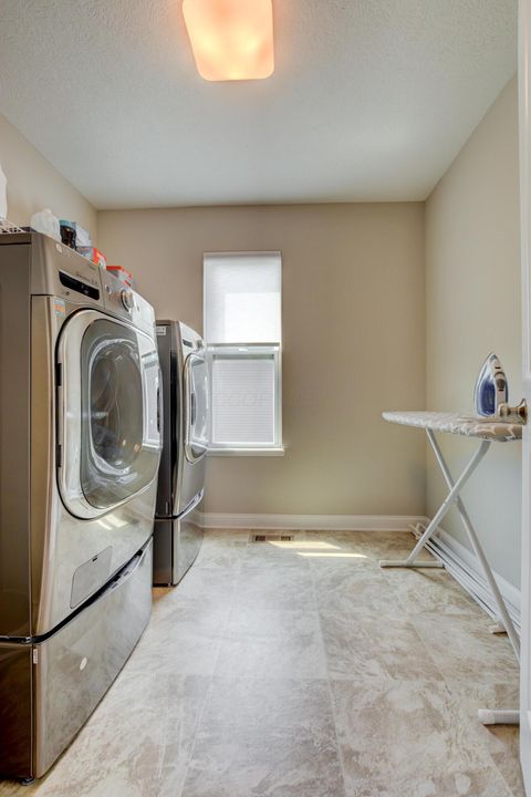 Tiny photo for 5581 Meadowhaven Drive, Powell, OH 43065 (MLS # 226013768)