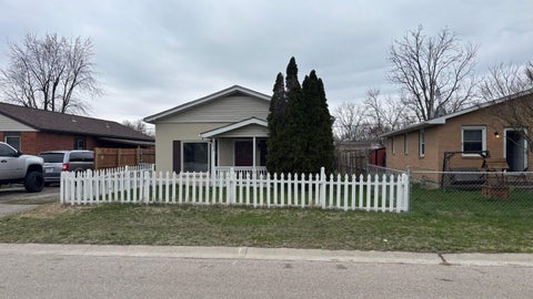 Homes For Sale - 2637 Ontario Avenue<br/> Montgomery County, Dayton, OH 45414