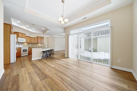 Tiny photo for 5485 Welbourne Place 3 #3, New Albany, OH 43054 (MLS # 226014617)